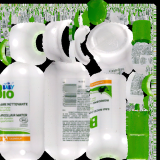 瓶子：baby cleansing water